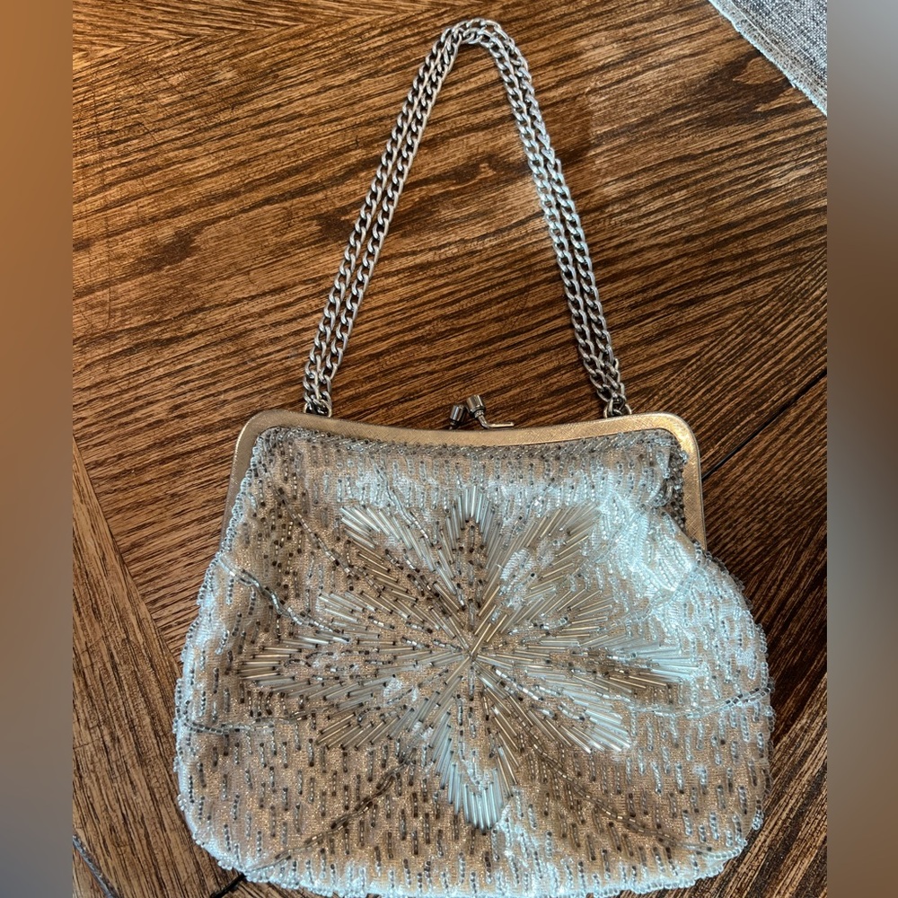 La Regale Vintage Silver Beaded Evening Bag